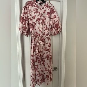NWOT banana republic floral button up dress with waist tie and puff sleeves